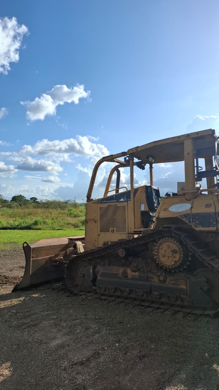 Bulldozer en sitio